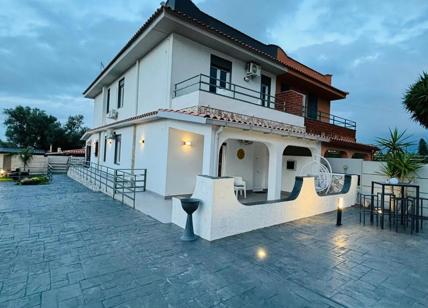 Sirio Rooms And Apartments Carini Italy